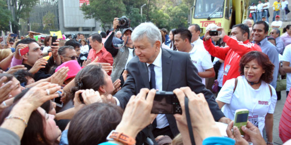 AMLO greeting supporters