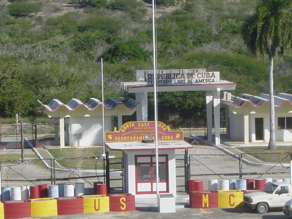 US Secretary of War visits infamous Guantanamo Bay amid tensions with Cuba