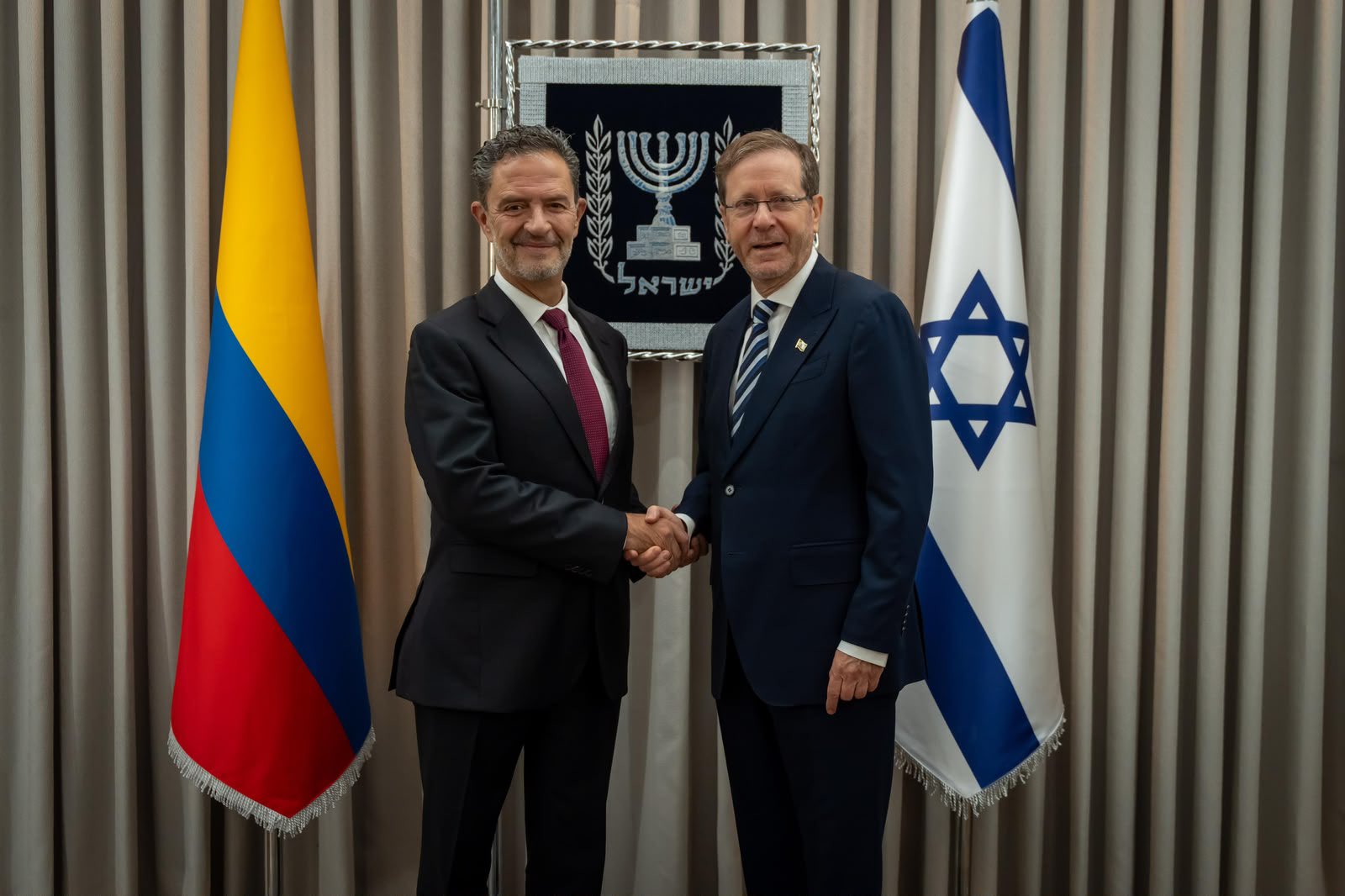 De la Espriella resets relations between Colombia and Israel
